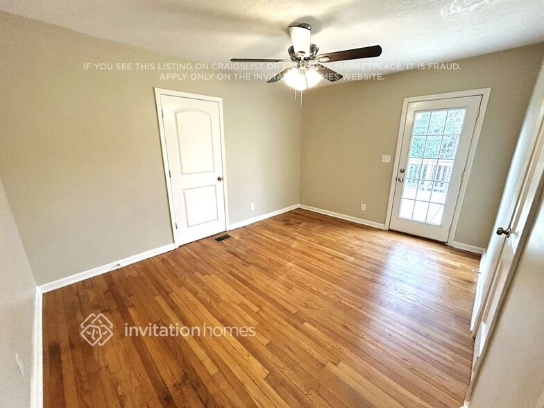 Building Photo - 2771 Joyce Ave