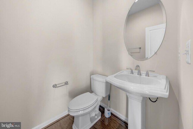 Building Photo - 6836 William White Way