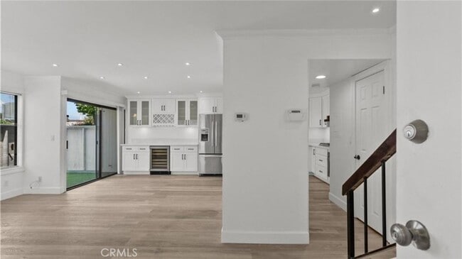 Building Photo - 10500 Sunland Blvd