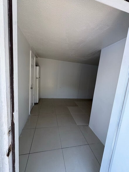 Building Photo - 1331 SW 129th Ave