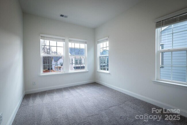 Building Photo - 5021 Cherry Gum Ct