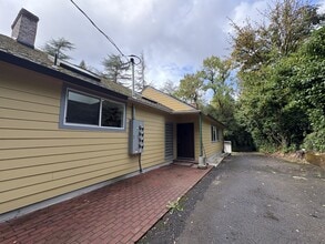 Building Photo - 4600 NW Cornell Rd