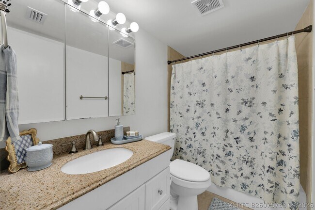 Building Photo - 2302 Sunrise Blvd