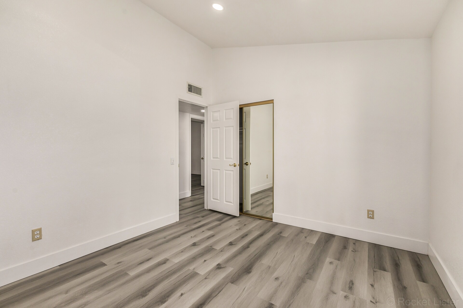 Building Photo - 7608 W McRae Way