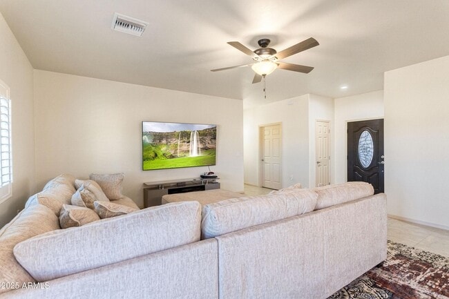 Building Photo - 8373 E Sunwing Ridge Dr