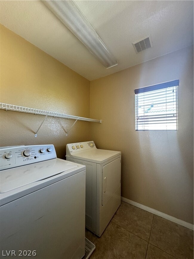 Building Photo - 9053 Wine Cellar Ave