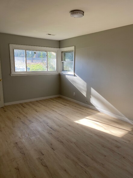 Building Photo - 2601 Palm Ave