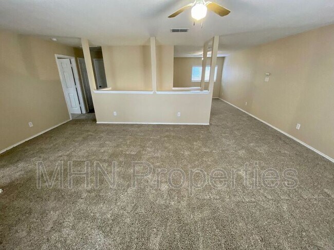 Building Photo - 5923 Trent Ranch