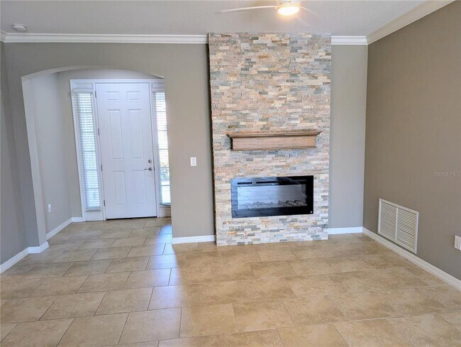 Building Photo - 6381 Mighty Eagle Wy
