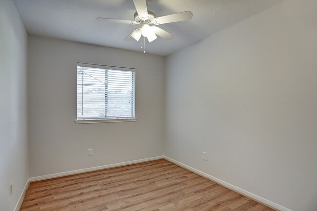 Building Photo - 179 Sandpebble Dr