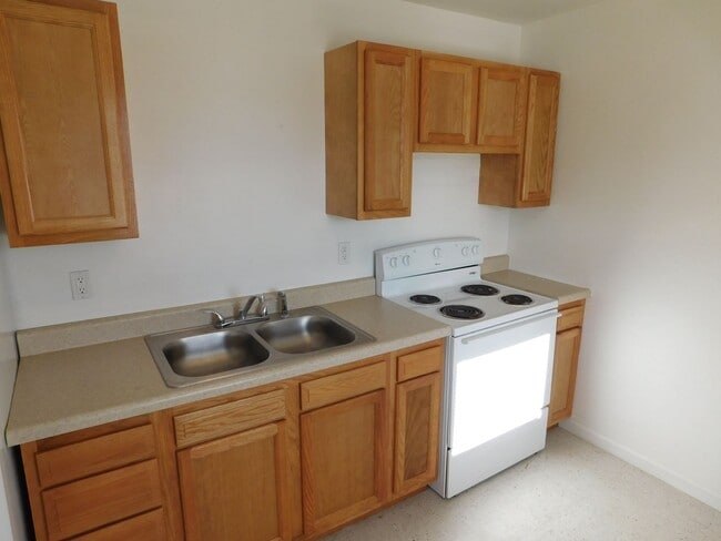 Building Photo - 103 Bailey Meadows