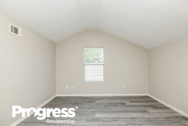 Building Photo - 1328 Nicole Way