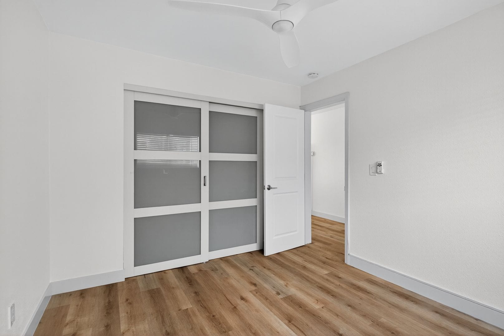 Building Photo - 921 Alamitos Ave