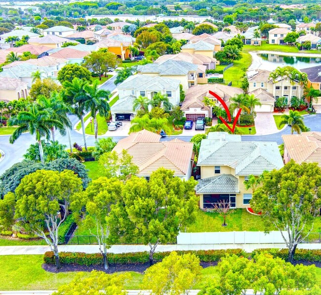 Building Photo - 6453 Paradise Cove