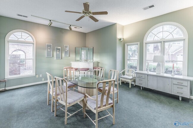 Building Photo - 10028 Meredith Ln SE