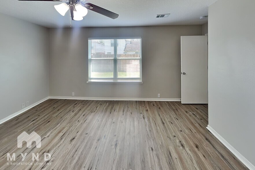 Building Photo - 7318 Rosebud Bend Dr
