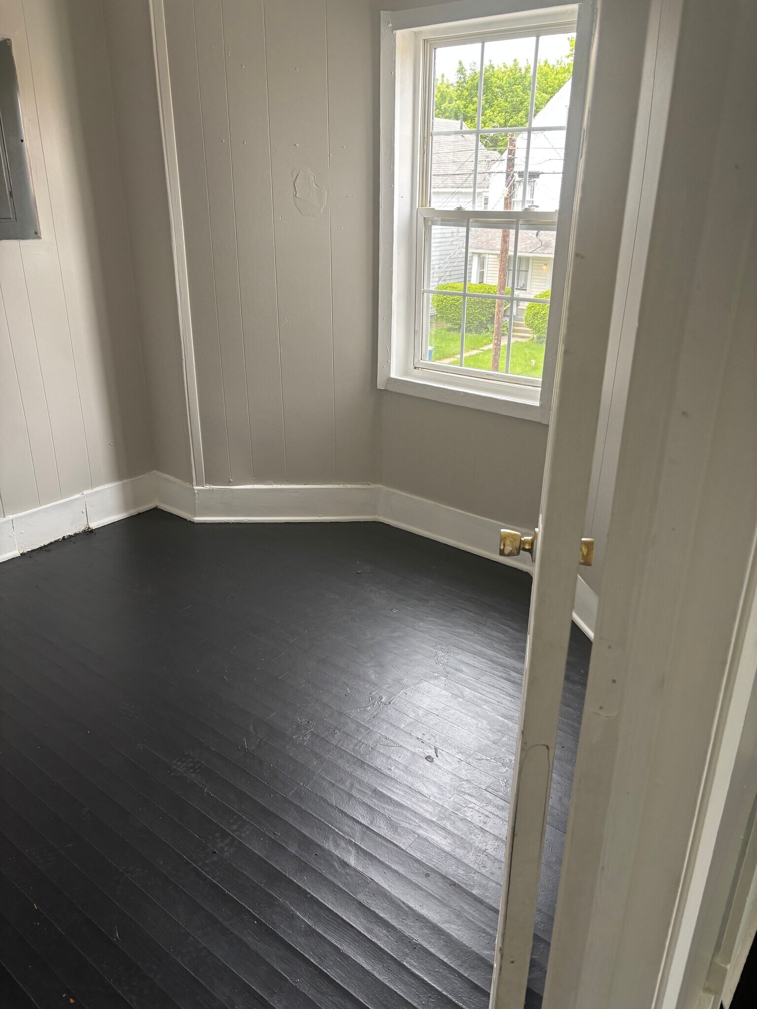 Building Photo - 1421 Long Ave