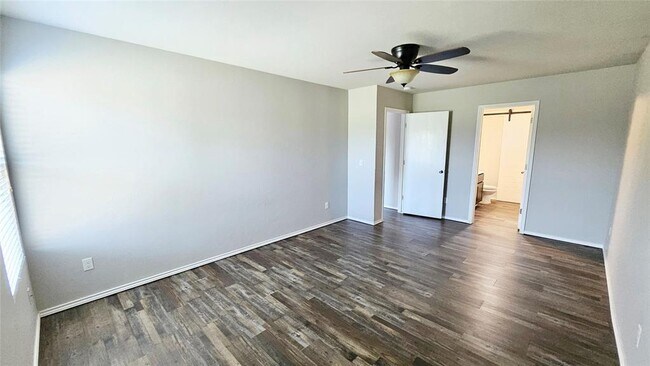 Building Photo - 3305 SE 95th St
