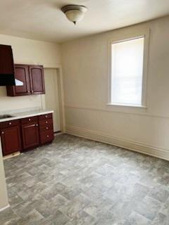 Building Photo - 1048 Van Buren St