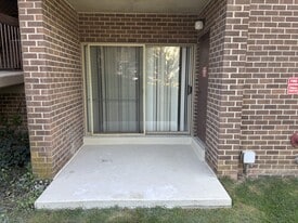 Building Photo - 7908 Pearlbush Dr