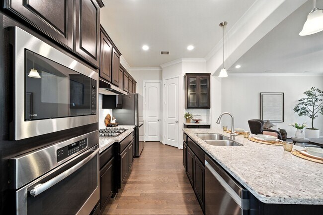 Building Photo - 9910 Spring Shadows Park Cir