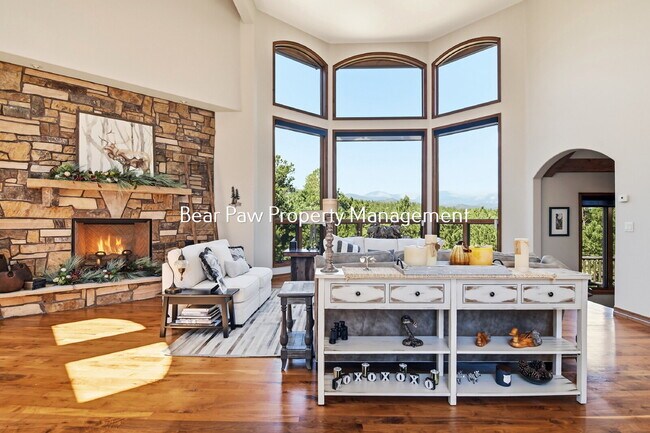 Building Photo - "Spacious 6-Bedroom Retreat with 7 Luxurious Bathrooms off Upper Bear Creek!"