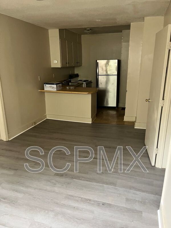 Building Photo - 1301 Glover St