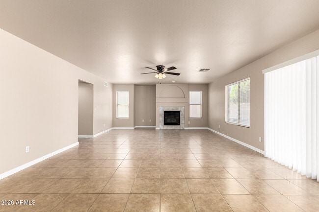 Building Photo - 1776 S 156th Ln