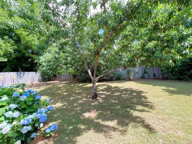 Building Photo - For Rent Prattville AL