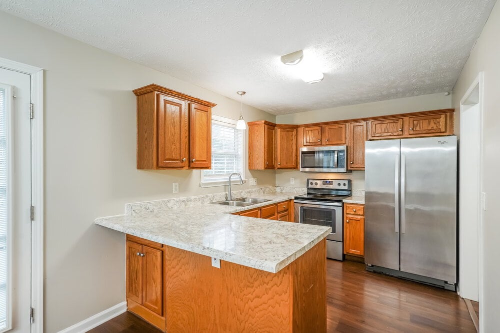 Building Photo - 208 Painter Dr