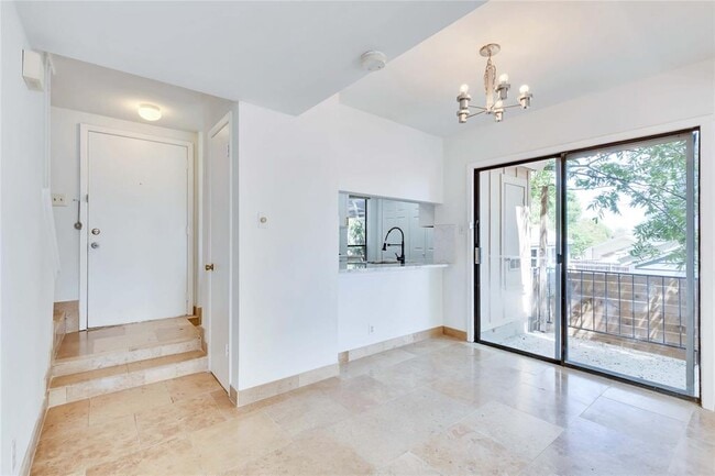 Building Photo - 6711 Deatonhill Dr