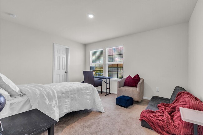 Building Photo - 4619 Prairie Chase Dr