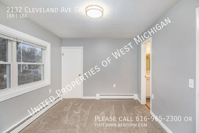Building Photo - 2132 Cleveland Ave SW