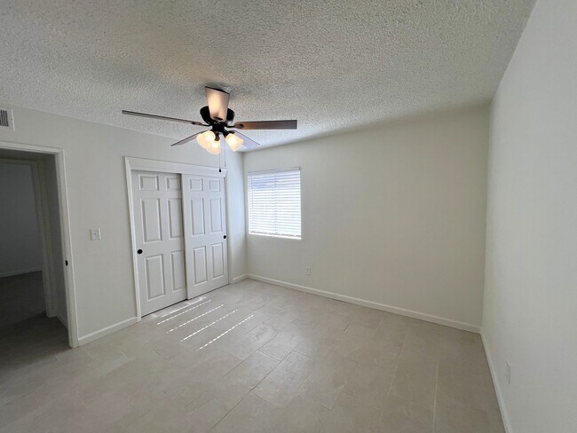 Building Photo - 7415 Hooper Ave