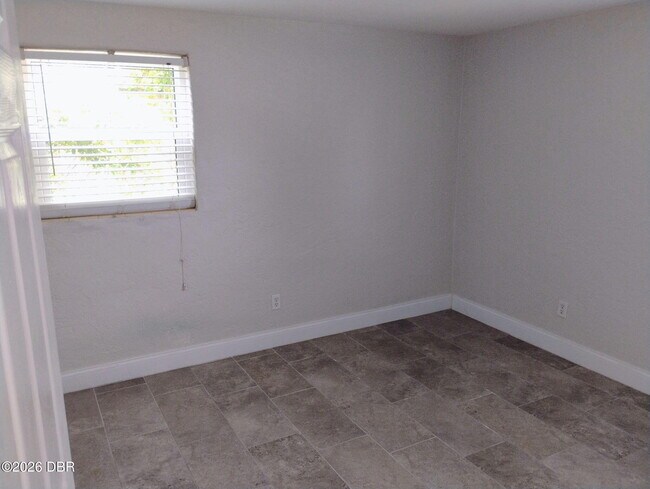 Building Photo - 11 Ocean Breeze Cir