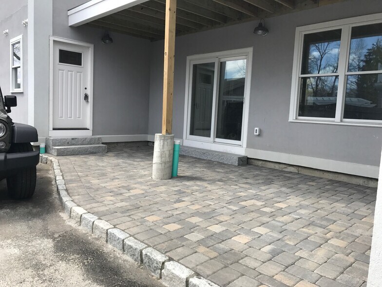 Patio - 134 Parsons St