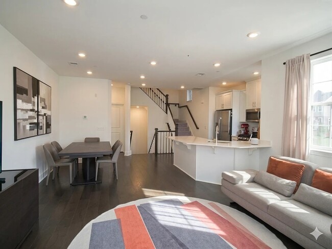 Building Photo - 45 Harvest Wy