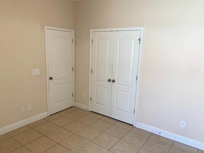 Building Photo - Lake Sawyer-7960 Jailene Dr Windermere FL ...