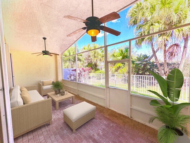 Porche - 10667 Oak Bend Way