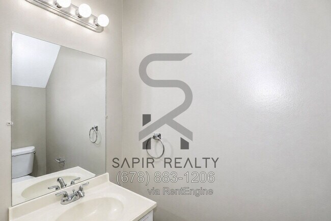 Building Photo - 5571 Wells Cir