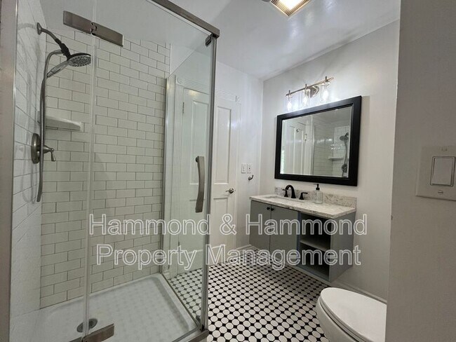 Building Photo - 5710 Jumilla Ave