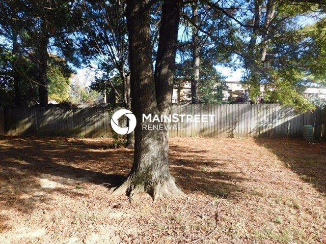 Building Photo - 8104 Longbranch Dr