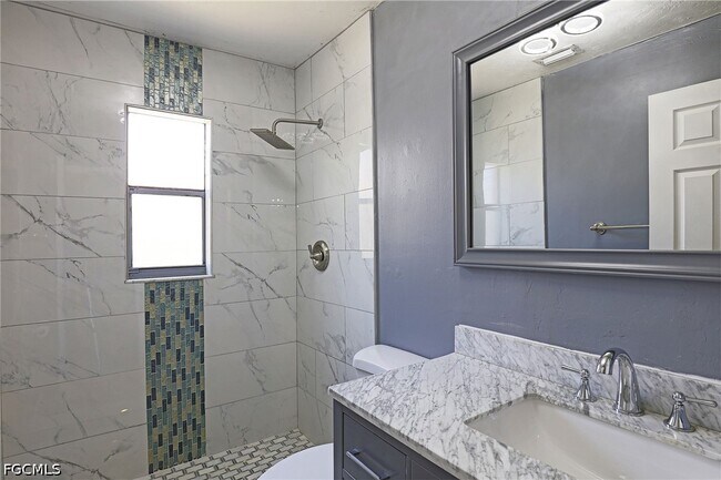 Building Photo - 3818 SW 7th Pl