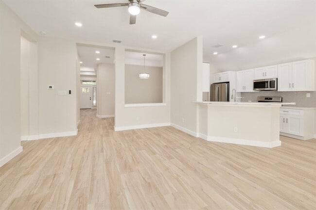 Building Photo - 19509 Brue St