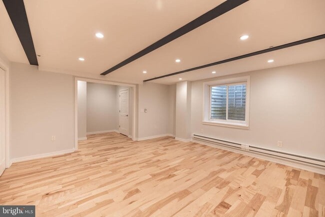 Building Photo - 444 Fairmount Ave