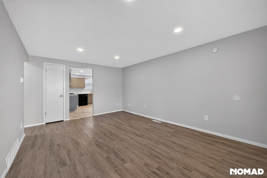 Building Photo - 3509 Butternut Dr