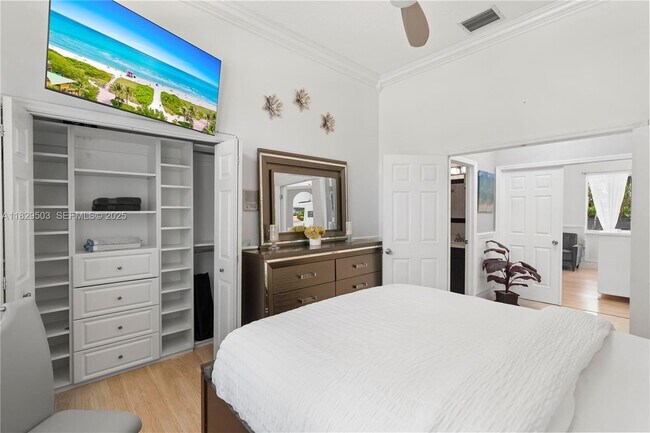 Building Photo - 16601 SW 87th Ct