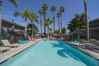 Building Photo - Casa De Flores