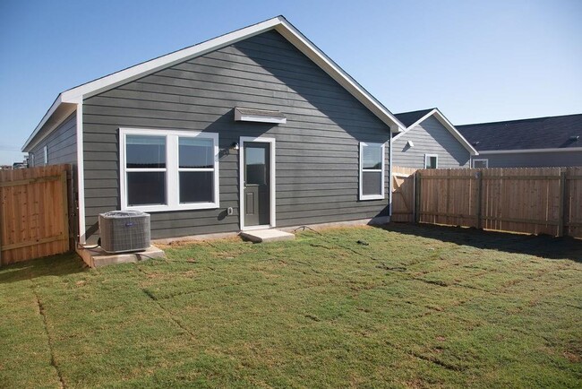 Building Photo - 1127 Catfish Ln