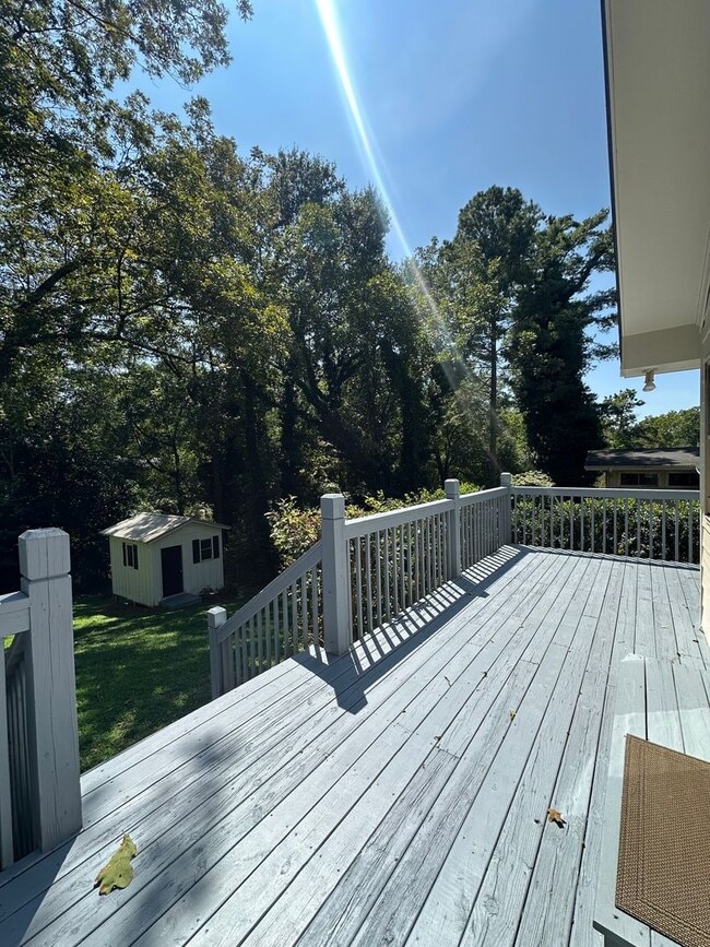 Building Photo - 3 Bedroom Home in the Heart of Gainesville!